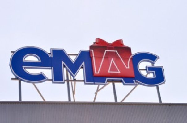 eMAG a vândut duminică produse la preţuri de 1-8 lei, dintr-o eroare tehnică!